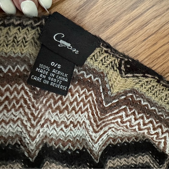 Neutral Cejon Scarf - Picture 4 of 4